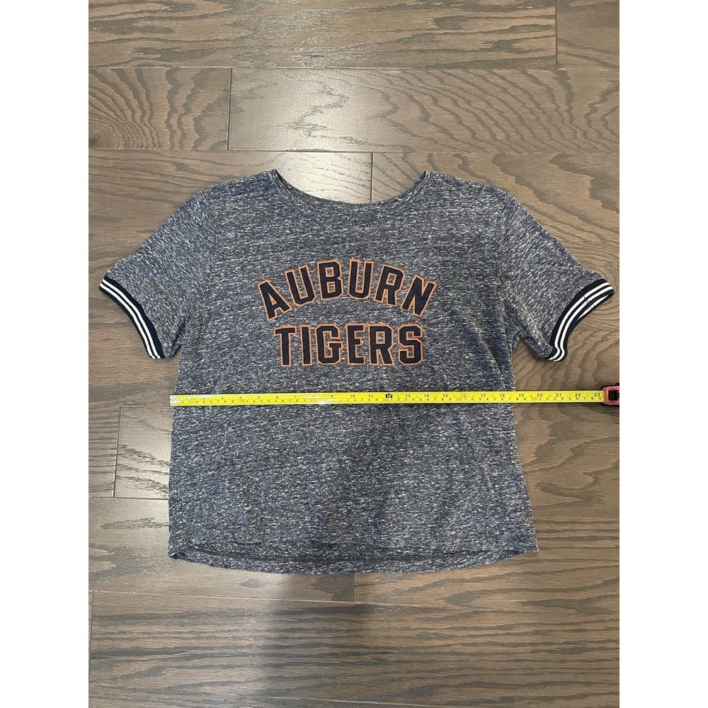 Pressbox by Royce Apparel Women's Large‎ Auburn Tigers Gray T Shirt